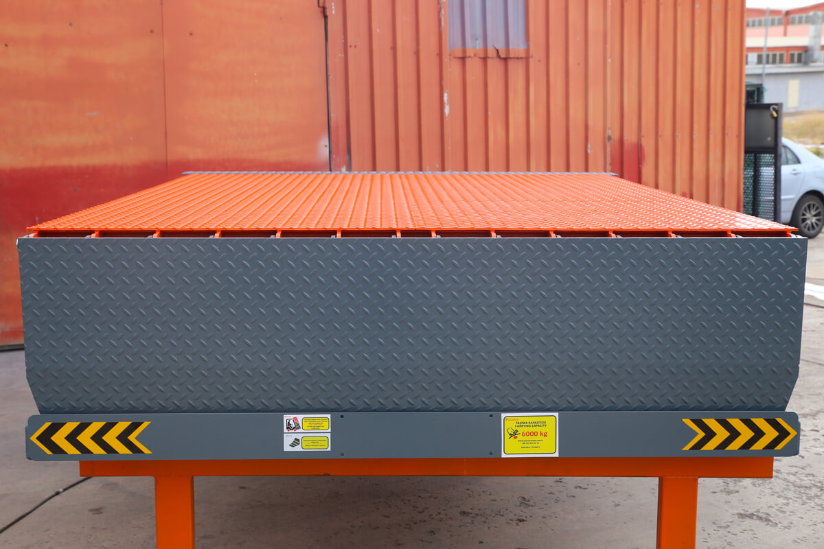 Zavěšená plošina