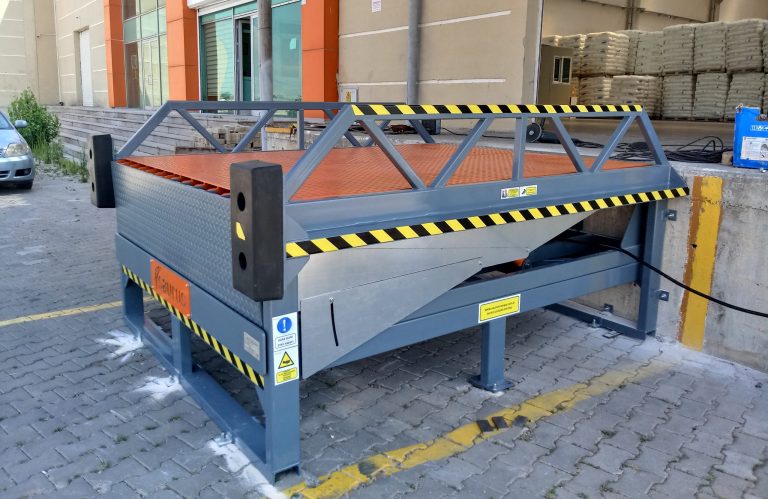 Zavěšená plošina